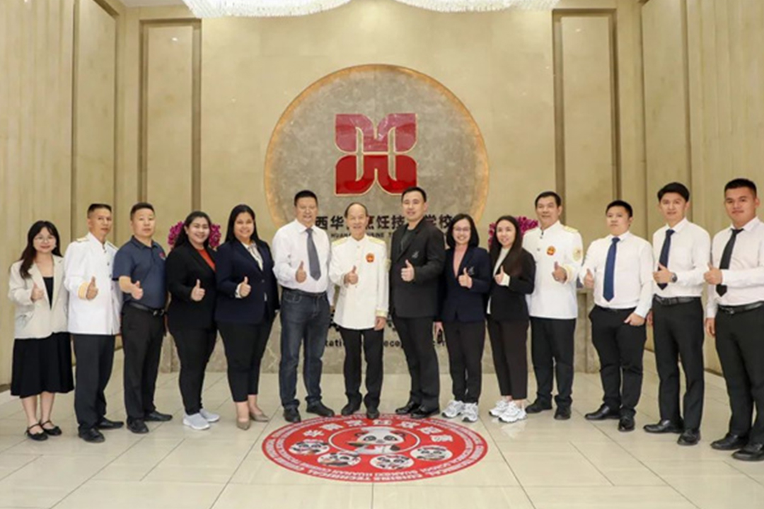 热烈欢迎泰国川登喜国际烹饪学校莅临我校参观交流