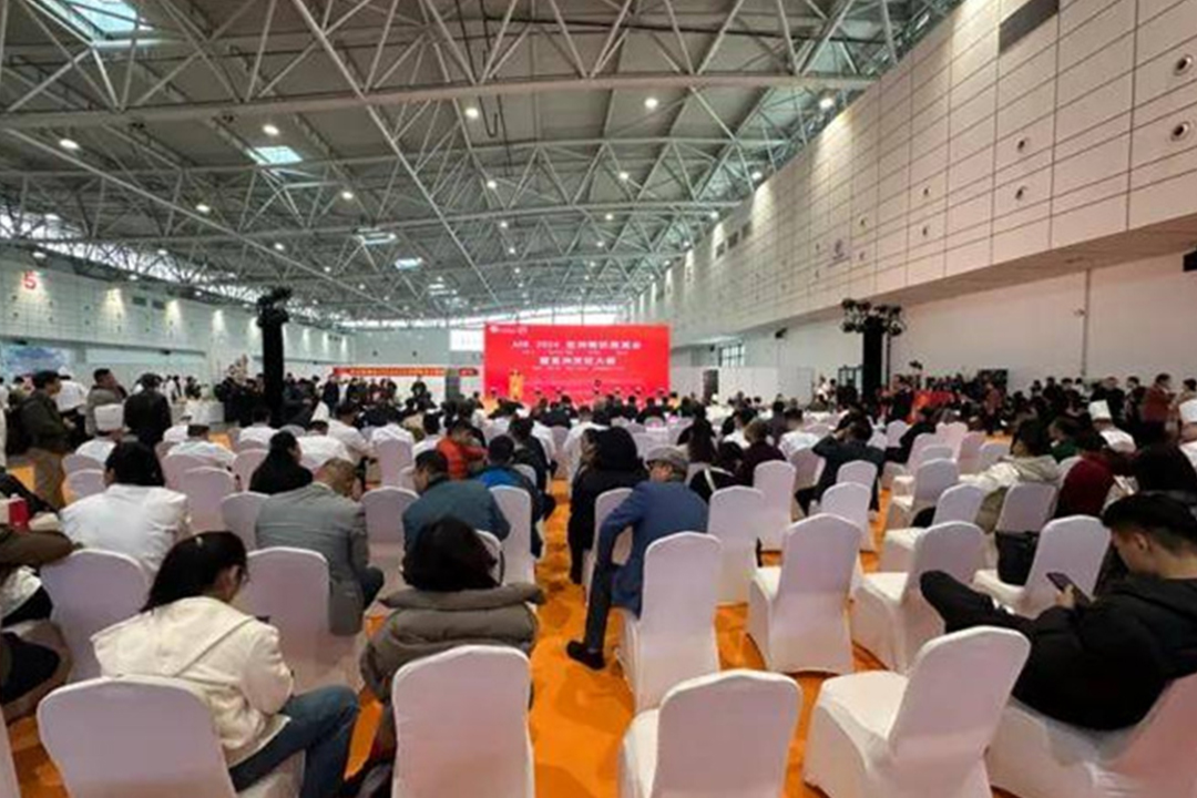 热烈祝贺蒙世涛大师在2024亚洲烹饪大赛中荣获亚洲金奖