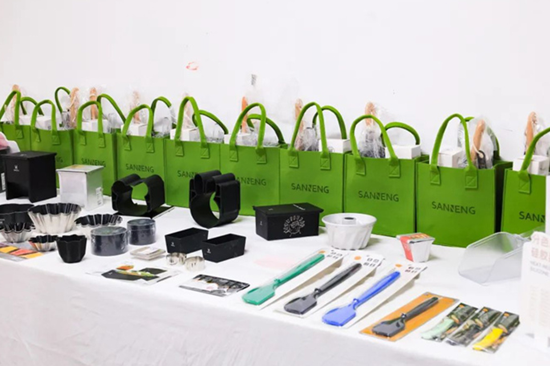 三能器具校园行丨演绎创意烘焙，共绘烘焙新篇章！