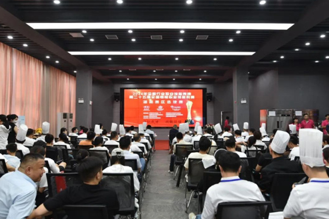 优美西点在第二十五届全国焙烤职业技能竞赛湖南赛区斩获1金1银1铜