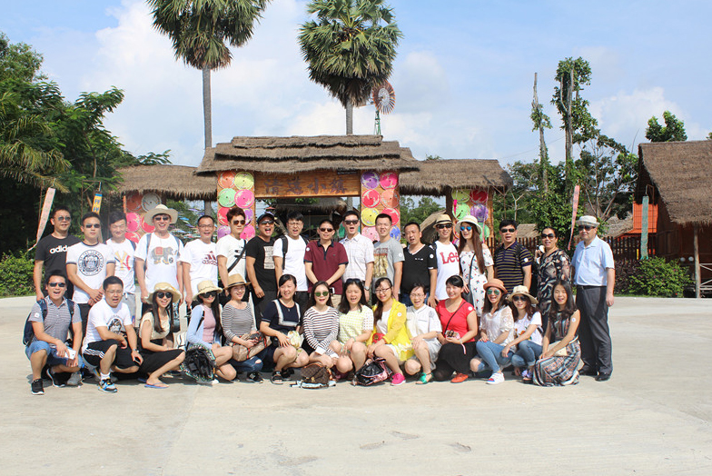 集团公司组织员工赴泰国六日游